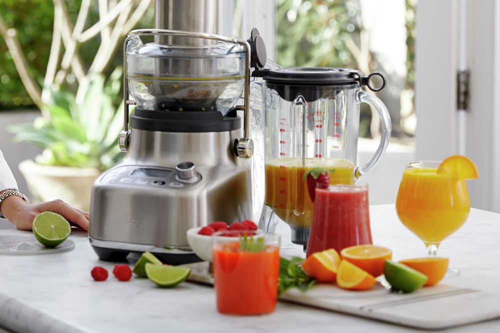 How to Make Smoothies in a Blender: A Complete Guide