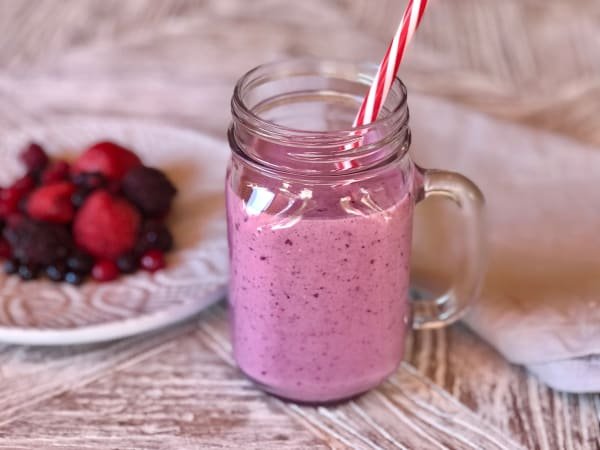 anti-inflammatory mixed berry smoothie Anti-Inflammatory Mixed Berry Smoothie
