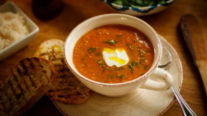Authentic Greek Lentil Soup Recipe (Fakes) – Cozy & Easy
